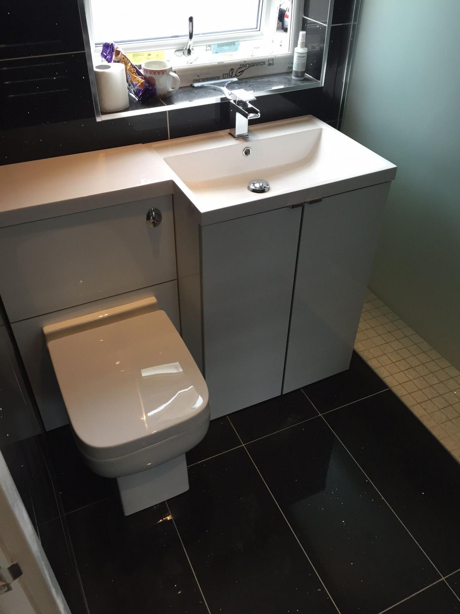 Toilet installation and fitting - Finesse UK -  PLUMBING & HEATING LTD