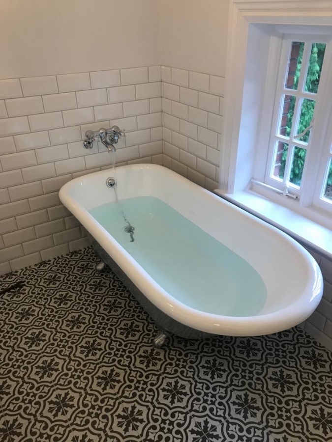 Bathroom installation - Finesse UK -  PLUMBING & HEATING LTD